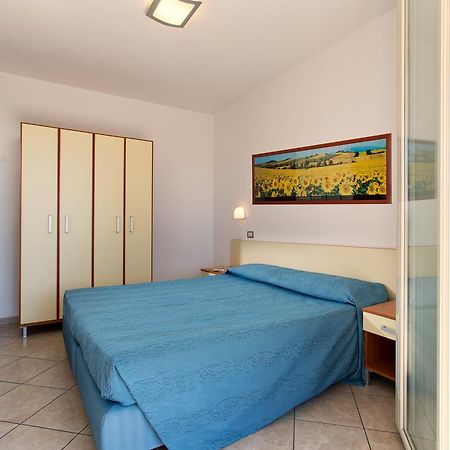 Residence Il Girasole 1 Alba Adriatica Εξωτερικό φωτογραφία